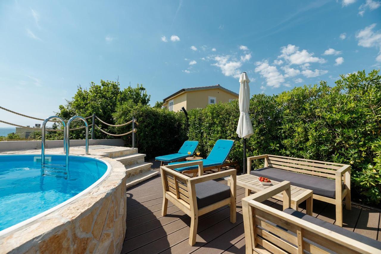 Malo Ferienvilla Privlaka, Pool, Boje, Wi-Fi, Wallbox Привлака Экстерьер фото